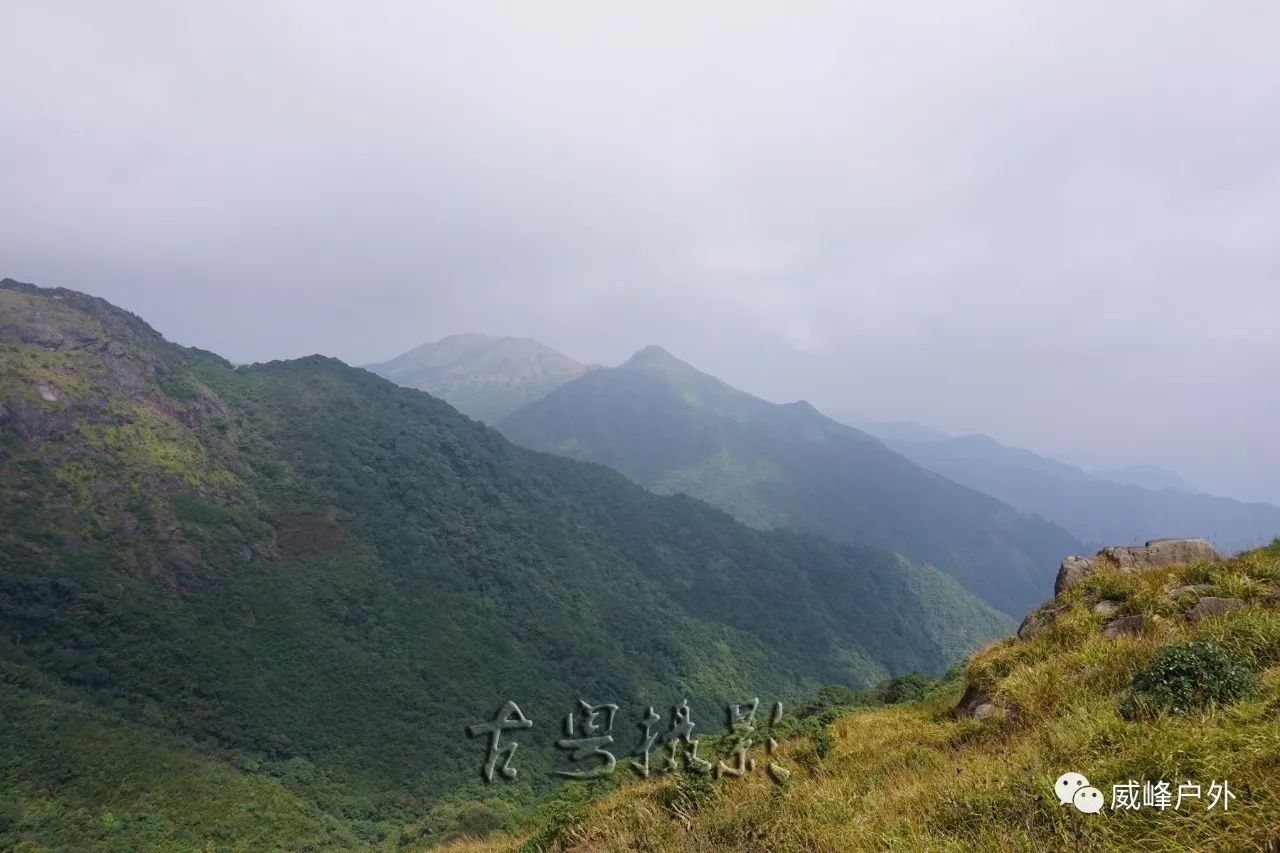 执子之手与龙共舞连山金子山大龙山登高活动