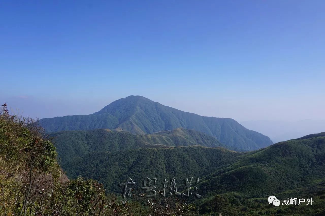 执子之手与龙共舞连山金子山大龙山登高活动