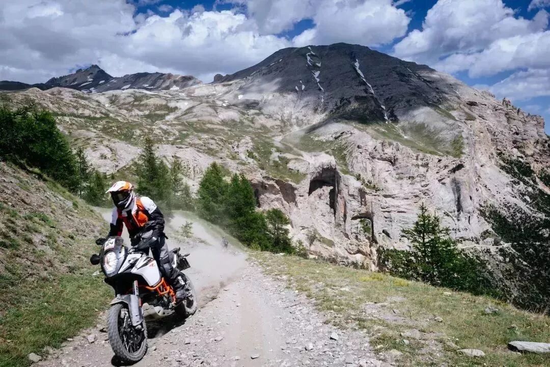 硬派拉力掌权派：KTM 1290 SADV R下