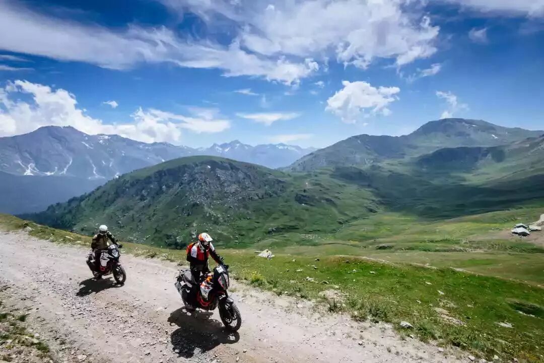 硬派拉力掌权派：KTM 1290 SADV R下