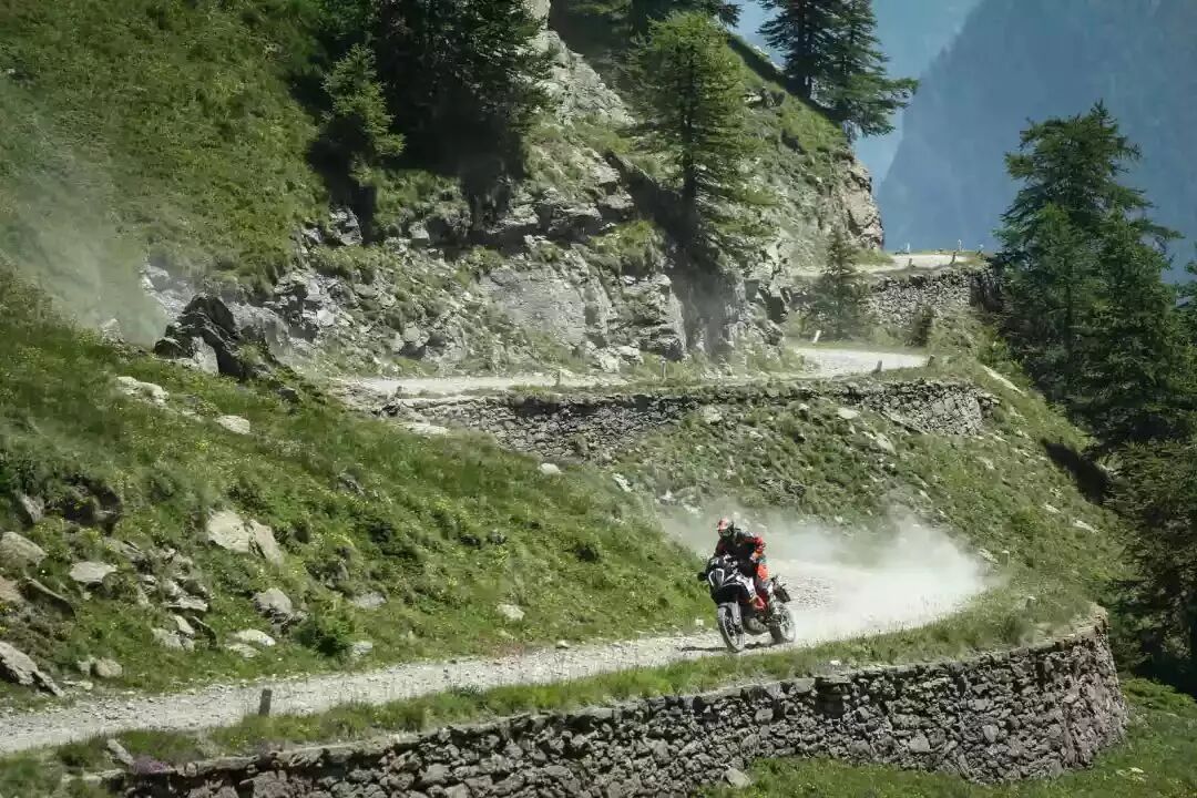 硬派拉力掌权派：KTM 1290 SADV R下