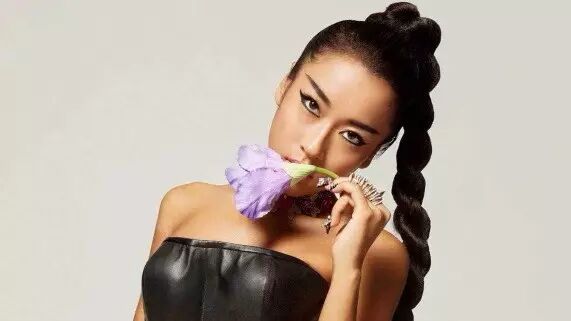 黄晓明和比速T5约会去了，这事儿Angelababy知道吗？