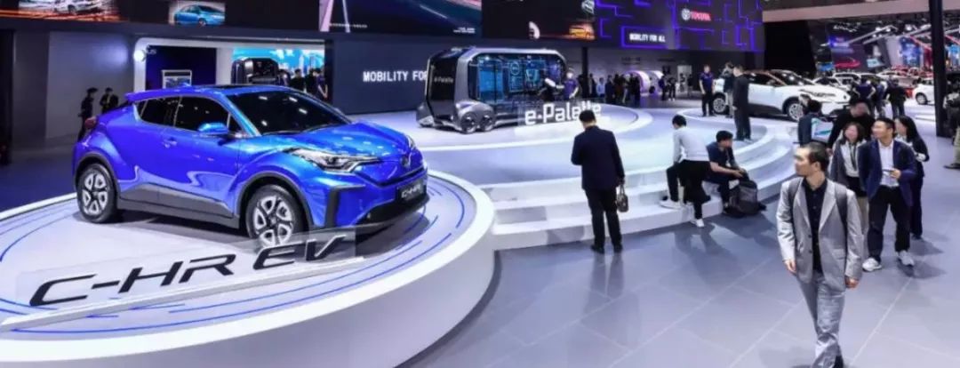 上海車展｜在車展後台，我問了BMW M全球「老大大」5個標題 汽車 第18張