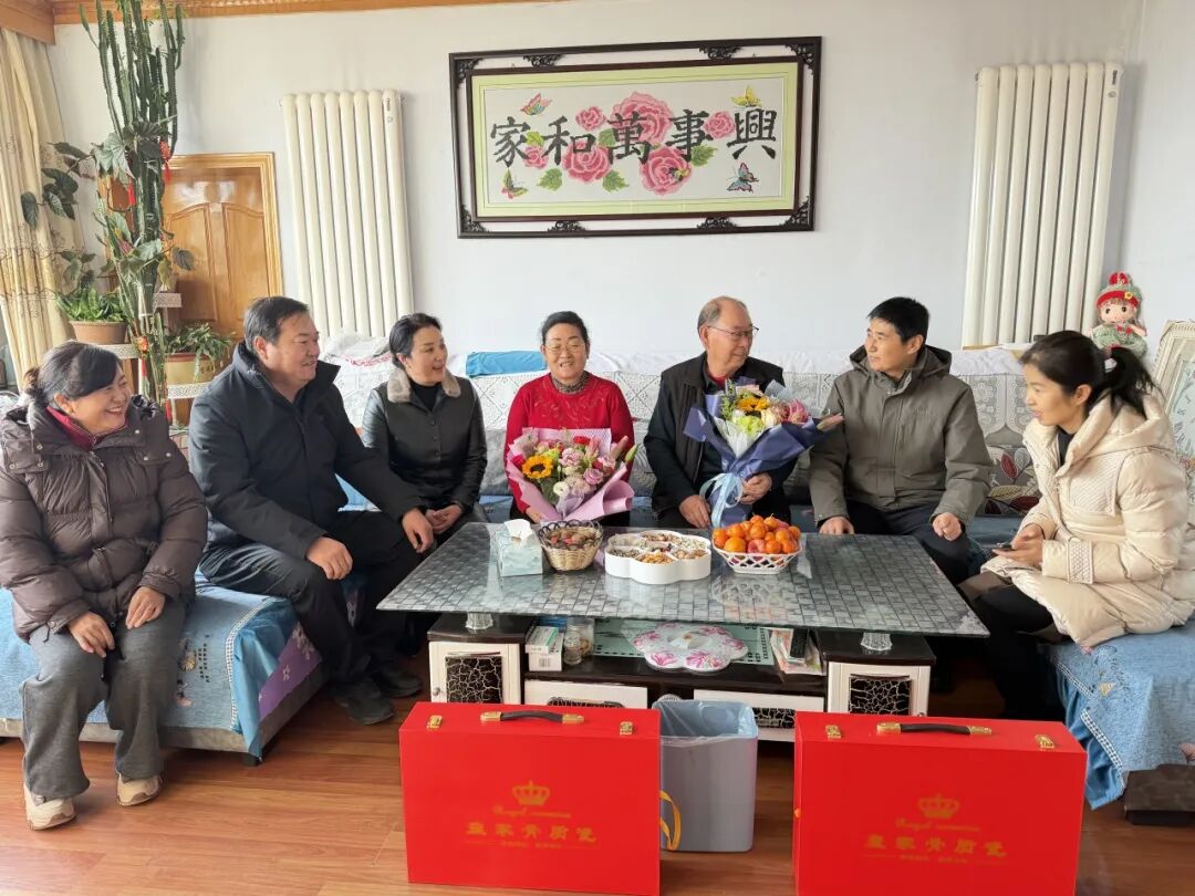 医院老职工代表走访慰问_医院退休老干部春节慰问_春节 慰问老干部