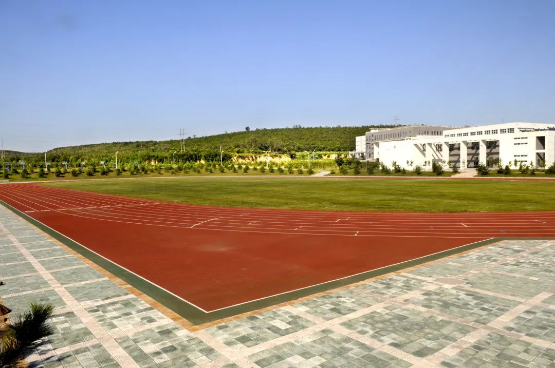 邢台智信高级中学