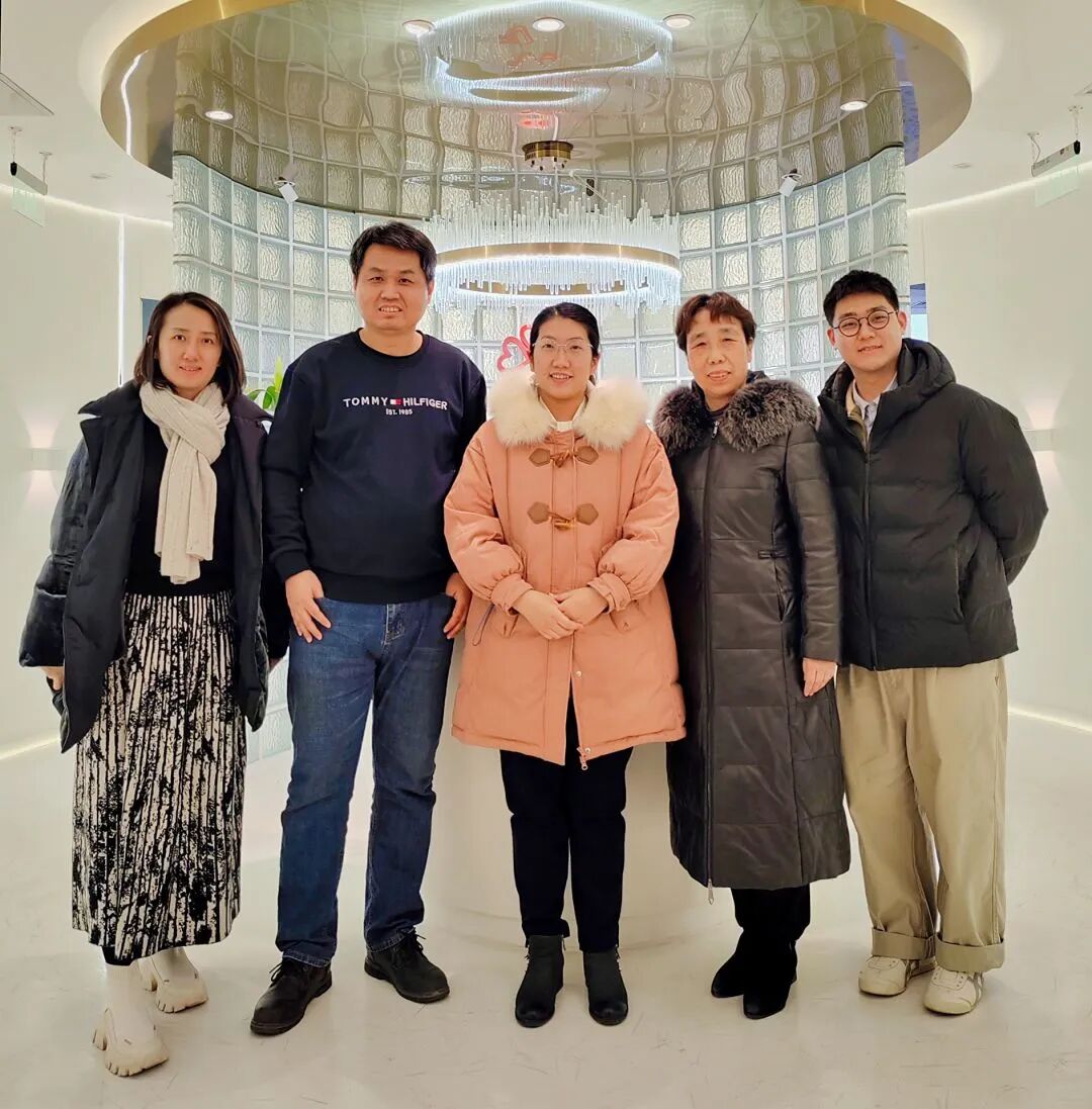 朝阳区建外街道领导到慧心荣德国贸咨询服务中心参观座谈