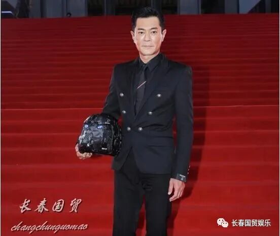 51岁古天乐脸部僵硬不自然，外貌别扭疑似“肉毒针”打太多！网友毒舌：还以为是蜡像，还我男神（组图） - 1