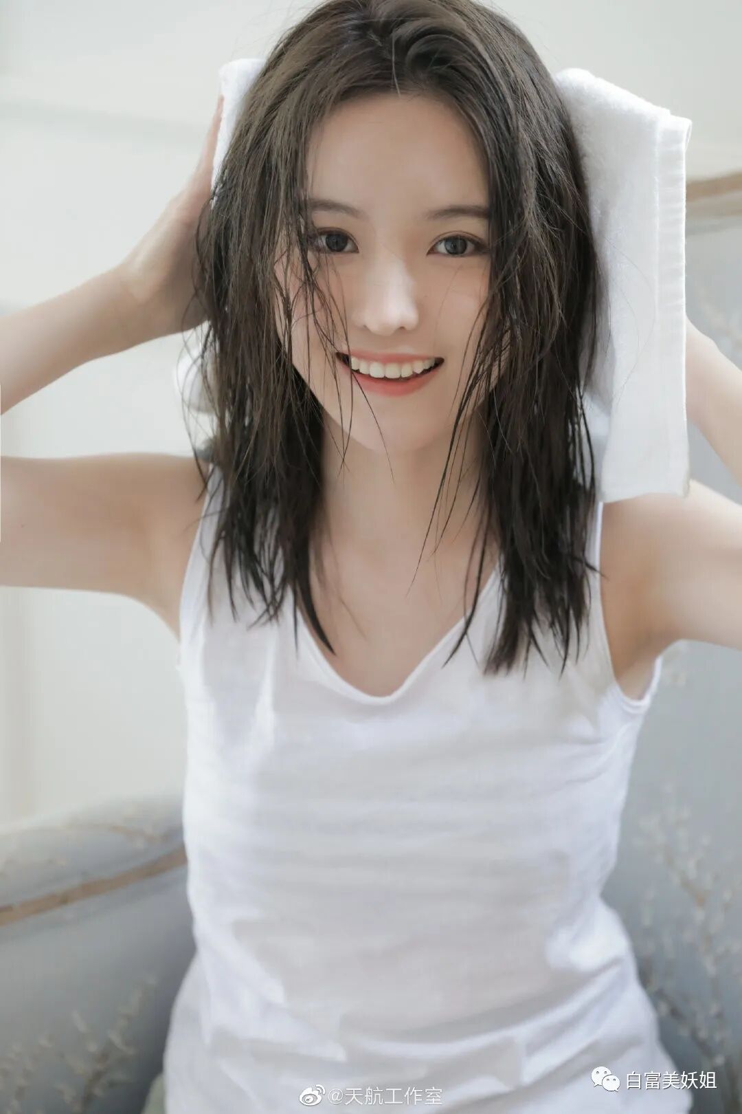【美女】唯一高调炫富不被骂的富二代，网友对她咋这么好？（组图） - 54