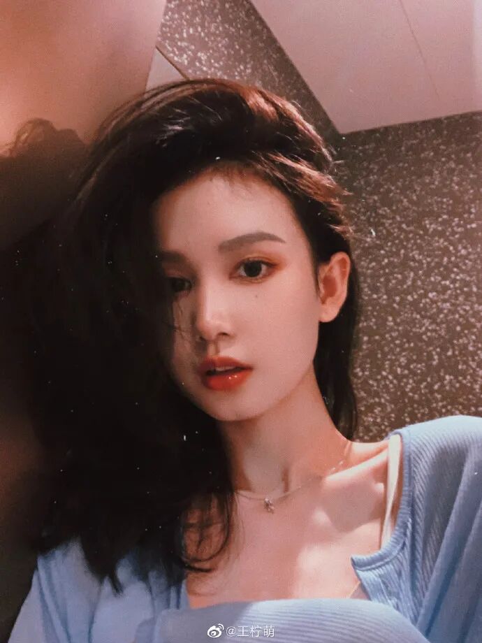 因太美遭霸凌，20岁嫁富二代生子却一身债，粉丝求她快红！（组图） - 42