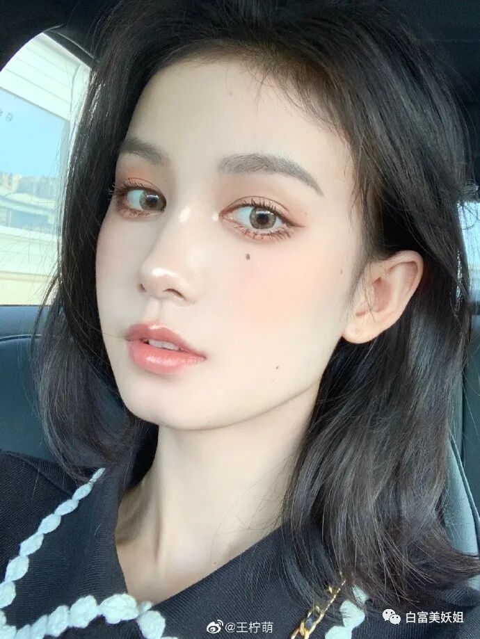 因太美遭霸凌，20岁嫁富二代生子却一身债，粉丝求她快红！（组图） - 56