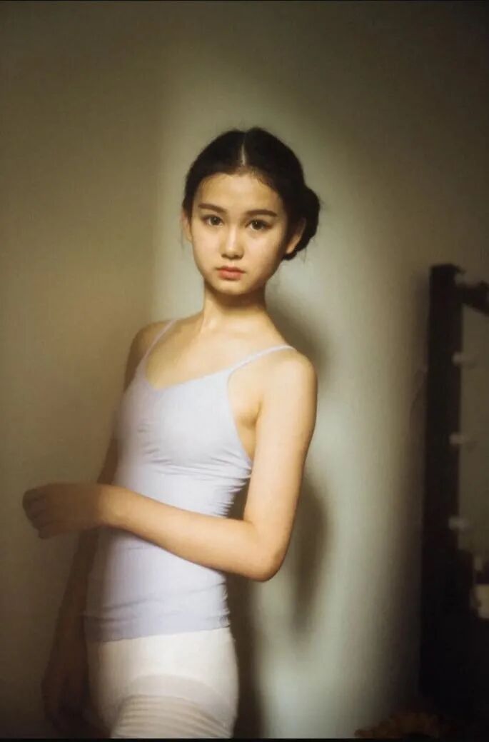 因太美遭霸凌，20岁嫁富二代生子却一身债，粉丝求她快红！（组图） - 12