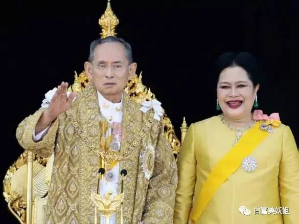 又一顶级千金爱上保镖？遭软禁的她，靠毁容逆天改命（组图） - 53