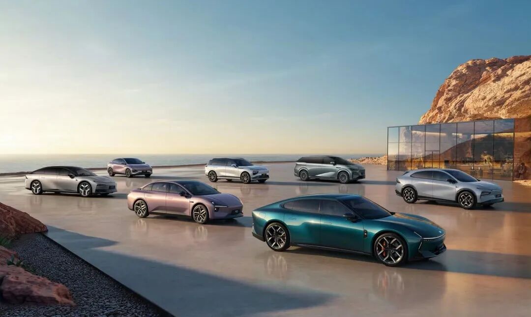 毛利率反超理想！小鹏上岸：4季度盈利3.8亿！何小鹏定调新三年