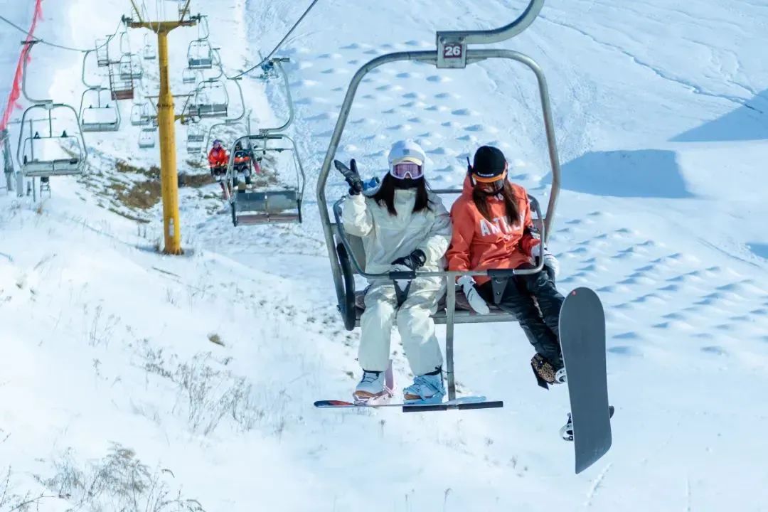 2025年湖北神农架旅游：好玩不输长白山！冬天的它颜值爆表