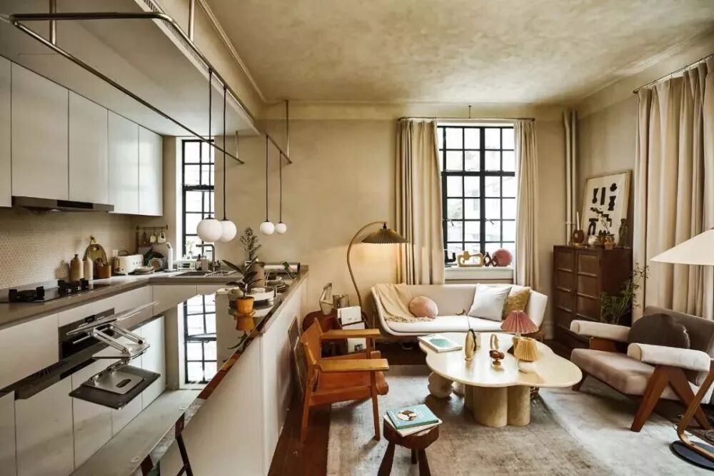 89年女生不恋爱不买房，每月花2万租房住：我只和自己做朋友