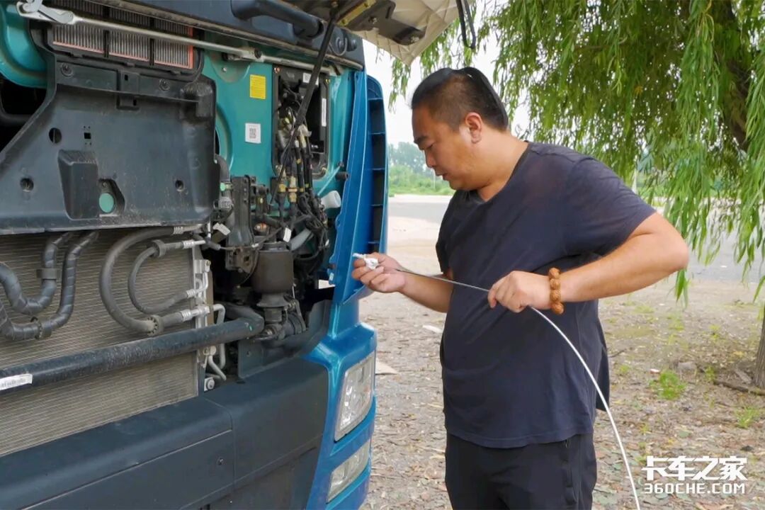 发动机机油消耗大 原因到底有哪些 燃烧 泄露 挥发 卡车之家 微信公众号文章阅读 Wemp