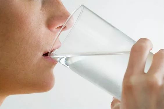 早上空腹別再喝這種水！喝錯影響健康一輩子，趕快告訴家人！ 健康 第20張