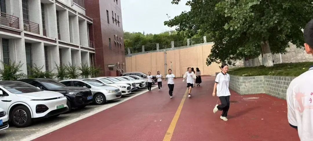 地理学科节丨“爱拼才会赢，发现地理美”——地理实践教育创新活动燃爆校园！(图10)