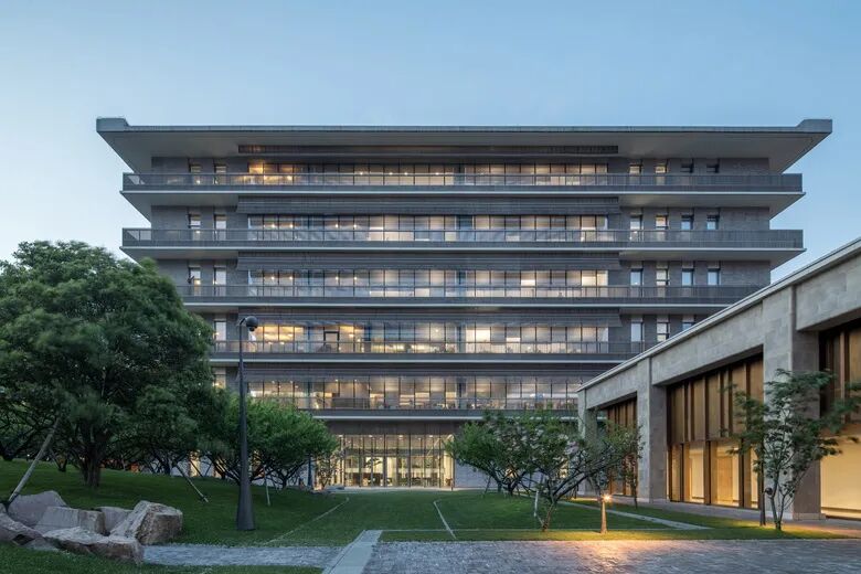 挑廊怎么读_挑廊是什么意思_挑廊