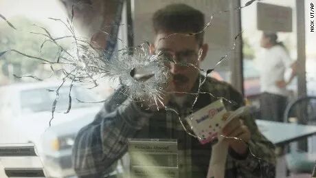 美国史上最强悍匪，2个人把三百LA警察逼得临时去枪店买枪（组图） - 29