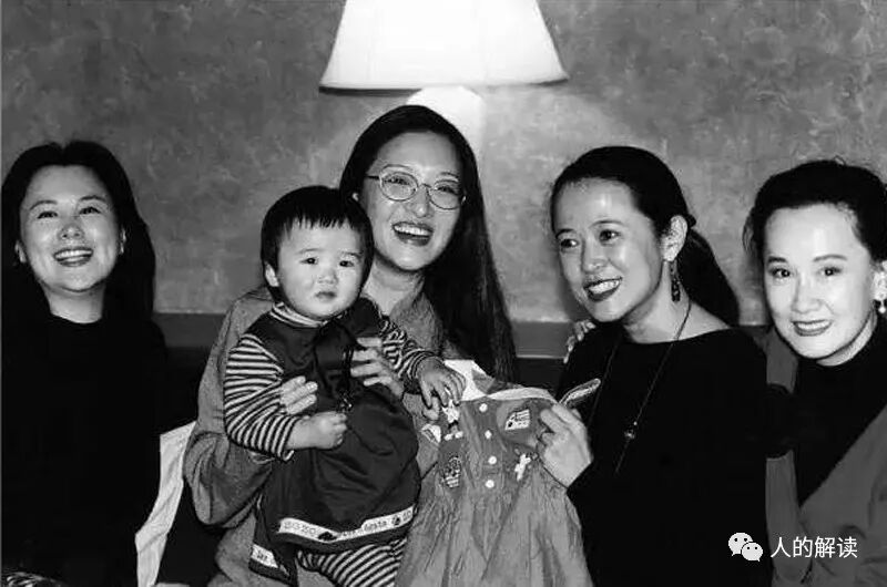 胡因梦的情感之路，如何看待分手、离婚、婚外情-人的解读