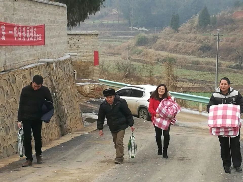 无怨无悔,真情帮扶,助推脱贫攻坚