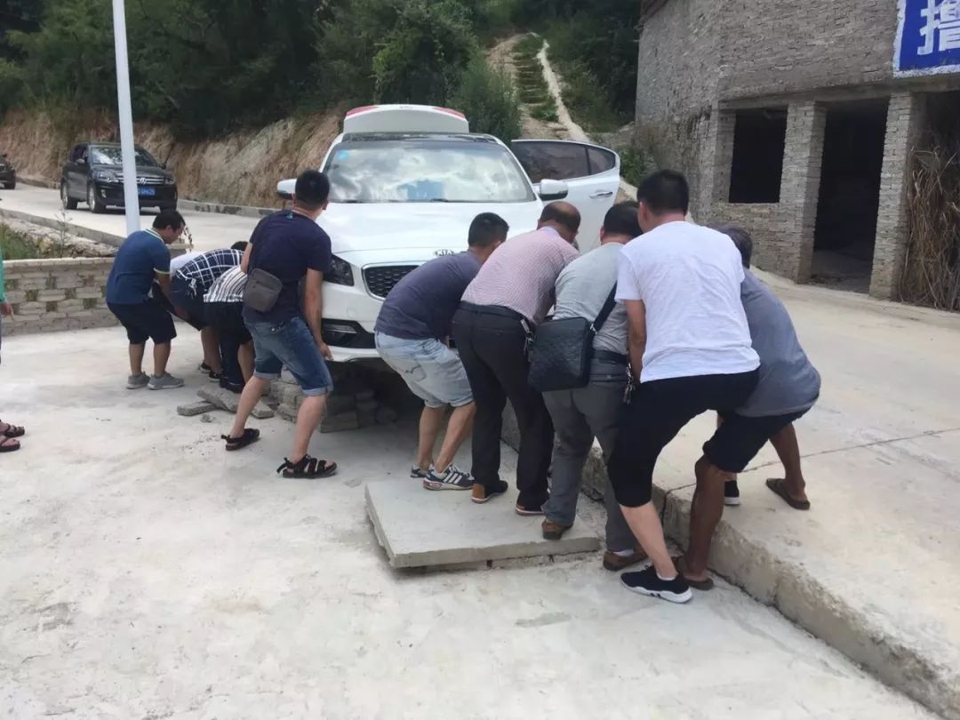 玉屏岩屋口村的苦与乐