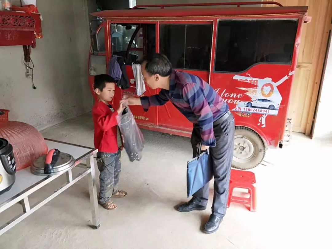 玉屏岩屋口村的苦与乐