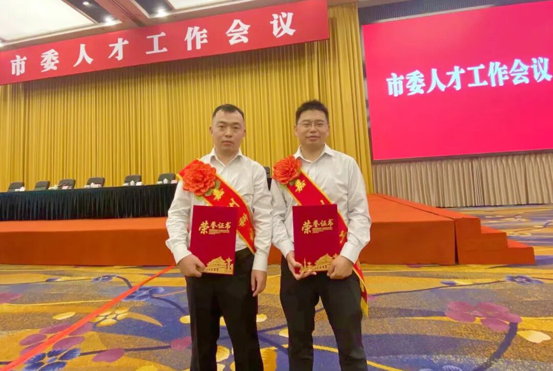 1653444784615073.jpg 图片