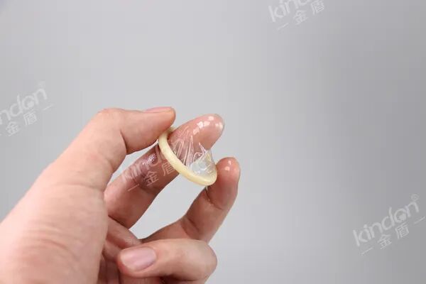避孕套正确戴法