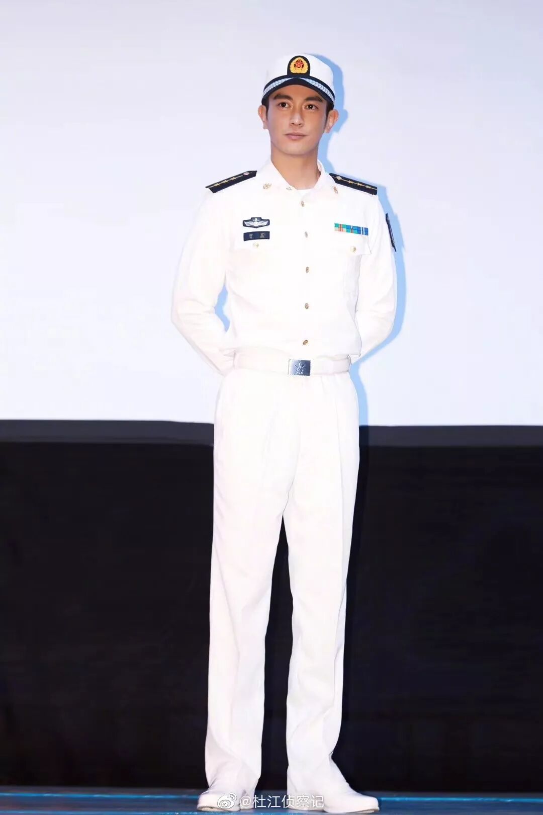 男明星穿军装谁最可