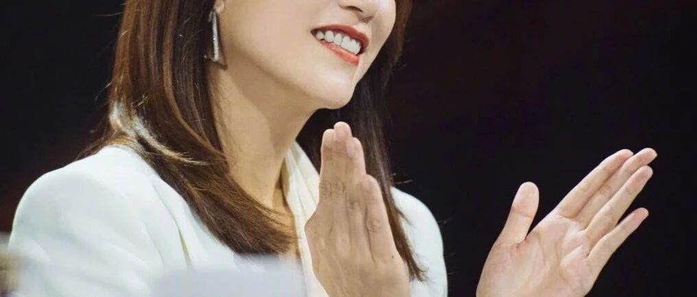 娱乐圈防咸猪手，她这招高啊