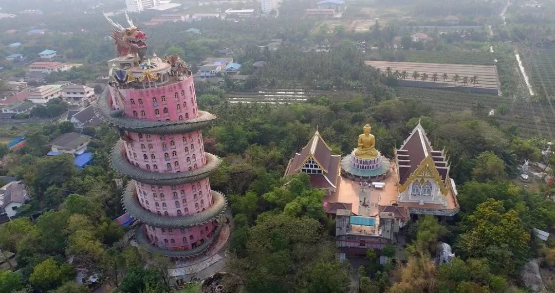 東南亞最威武的寺廟：建築17層，巨龍盤繞直聳雲天！ 旅行 第14張