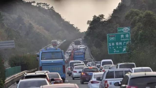 違章新規！這個車道，超車後不回原車道扣3分！ 汽車 第6張