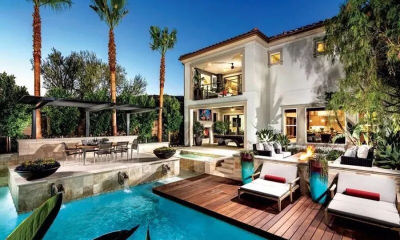 夜幕下的庭院，美到让人沉醉