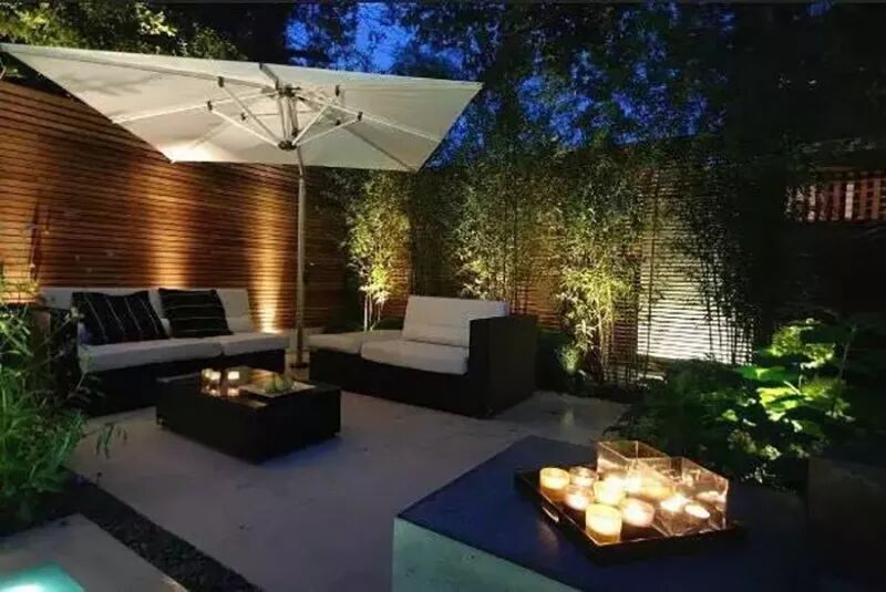 夜幕下的庭院，美到让人沉醉