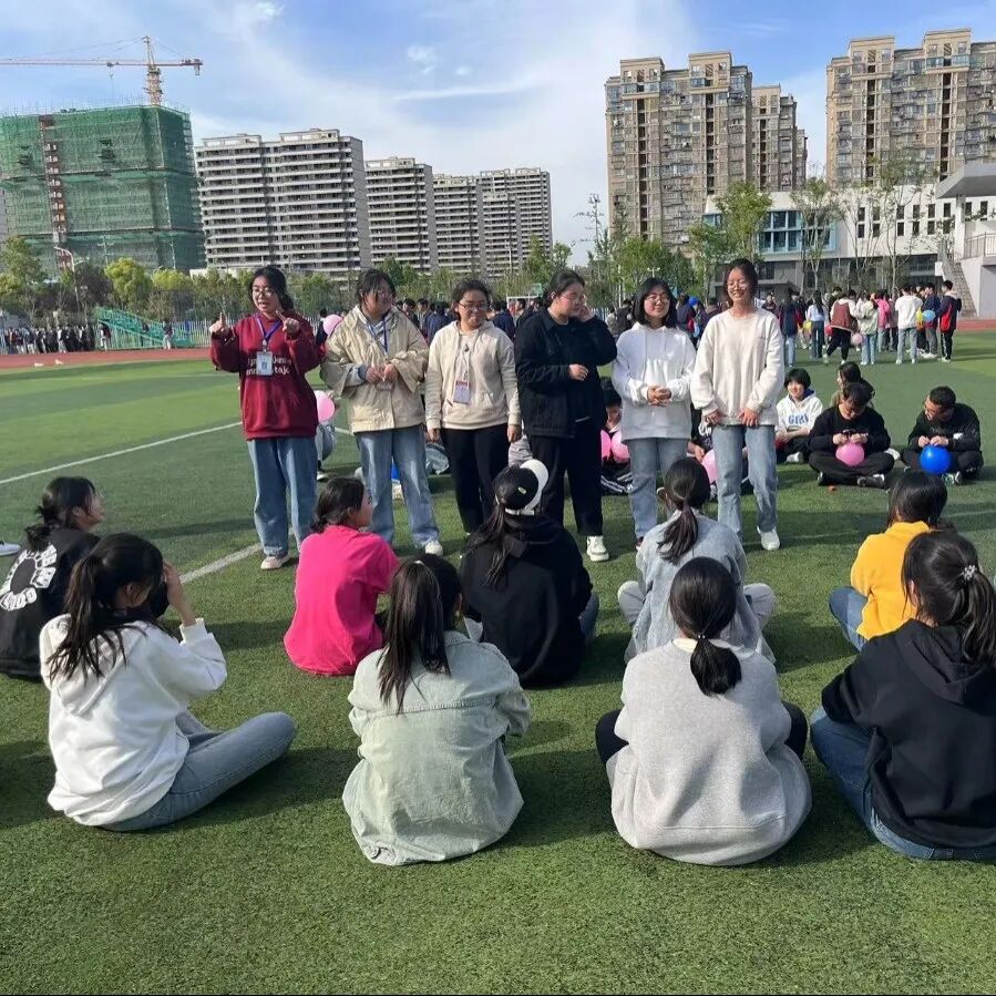 拨云见日圆梦高考滨海县明达中学心理健康节系列活动之团体辅导