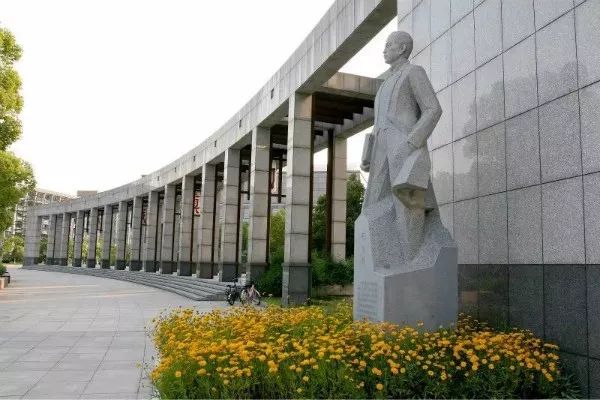 杭州师范大学钱江学院_杭州师范大学师范大学钱江学院_杭州师范大学钱江学院简介