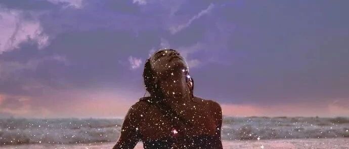 因为感受不到爱，所以做了先逃跑的人