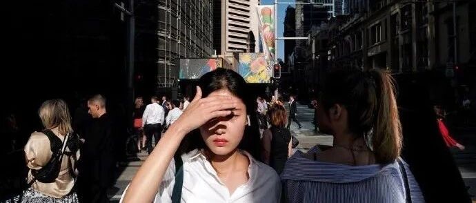 任何人的安慰，都没有自己看透来得奏效。