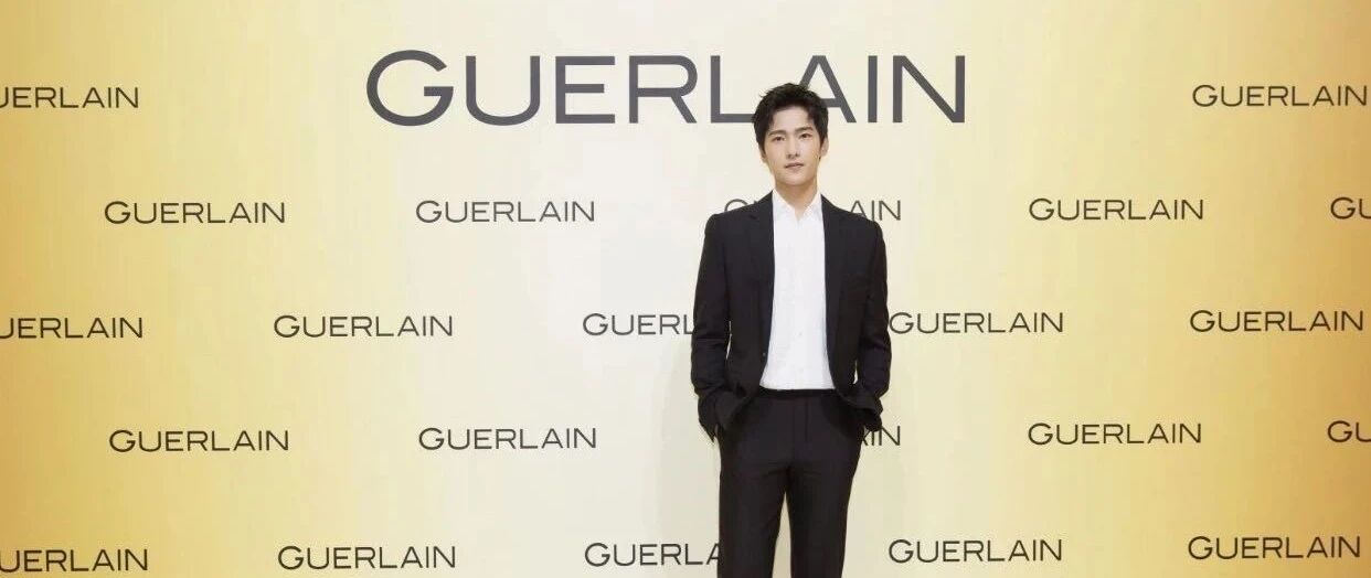 法国娇兰代言人杨洋惊喜现身沈阳万象城活动现场 诠释“以美之名”