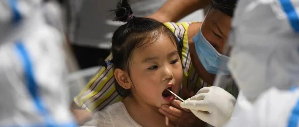 15名学生确诊，至少已传播三代人！感染后截肢的68岁大爷哭了：奥密克戎，绝对不是重感冒！