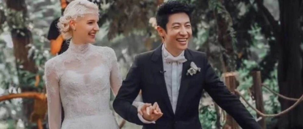 为啥国外一人就能带娃，中国却要全家带一个娃？撒贝宁节目吐槽老婆育儿观！