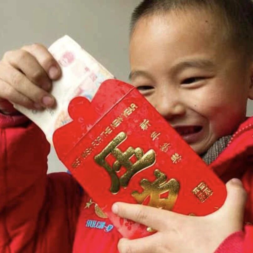 “亲戚给女儿500压岁钱，可他家3个孩子”，这位妈妈的做法太高明！