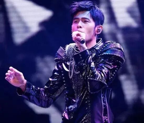 【玩！大！了！】周杰伦演唱会倒计时3天， 听说40分钟票全卖光了！没票你找我啊 - 7