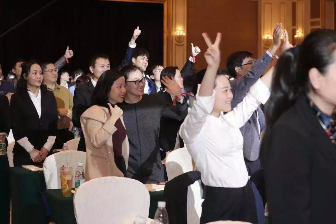 玛酷机器人教育加盟