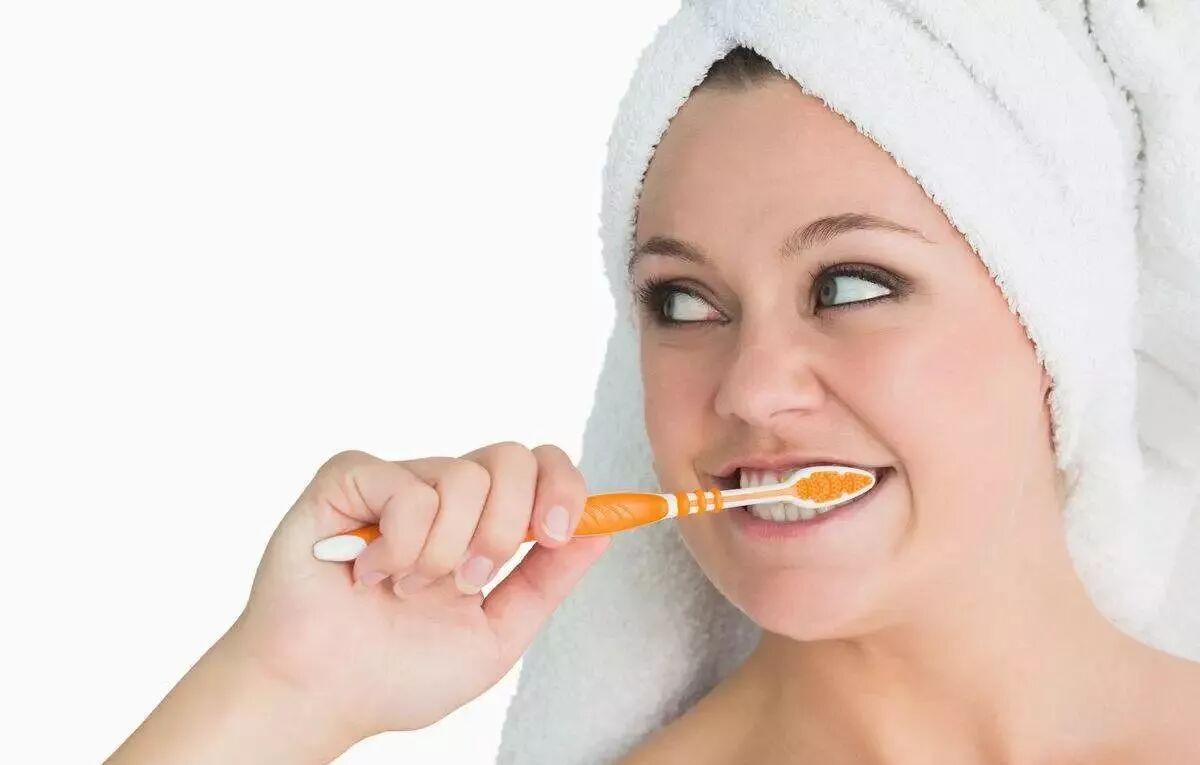 【冬季养生健康生活】冬天刷牙,除了需要温. - t1251586756的主页