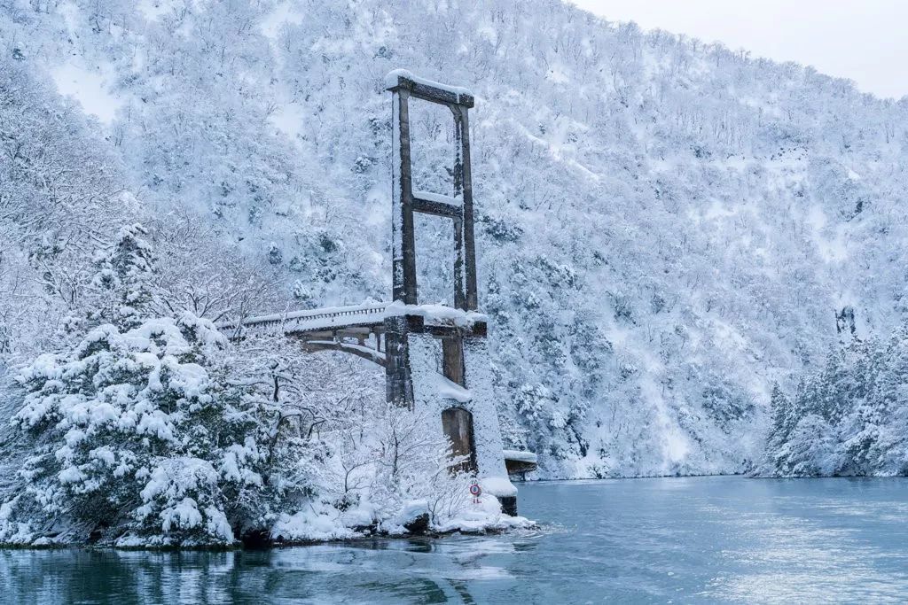 深度丨當地旅行家秘不外泄的冰雪秘境--莊川溫泉鄉，日本最美遊船線！ 旅遊 第19張