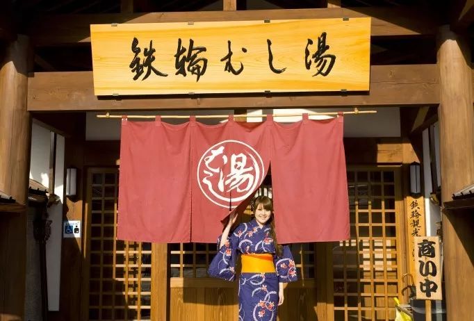 最「日本」的旅行方式，就是穿著浴袍在溫泉街上散步！ 未分類 第39張