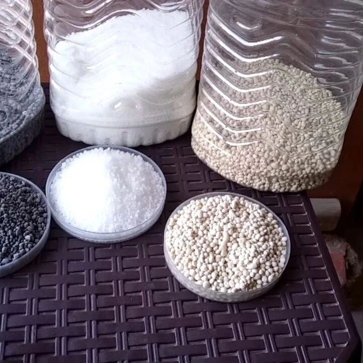 新手施肥别乱用复合肥，缓释肥可备上，养花烦恼少一半